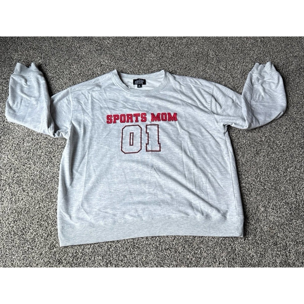 Feeling Festive Women's Gray "Sports Mom" Sweatshirt Size XL